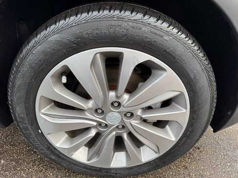 Used 2020 Buick Encore Preferred image 31