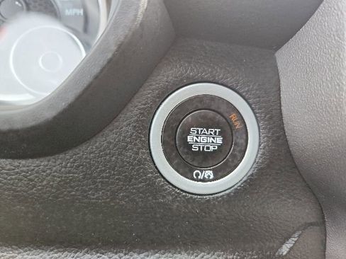 Used 2019 RAM 1500 Big Horn AWD/4WD image 19