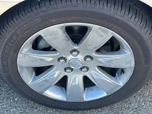 Used 2013 Buick LaCrosse Leather w/ Entertainment Package FWD image 10
