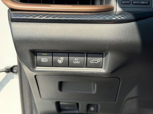 Certified 2025 Toyota Grand Highlander AWD Hybrid image 19