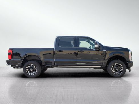 Used 2025 Ford F350 Platinum AWD/4WD image 6