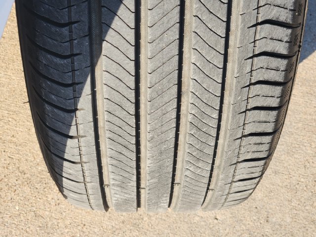 Used 2024 Chevrolet Equinox EV LT AWD/4WD image 17