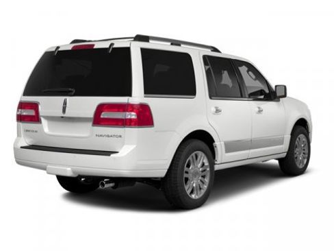 Used 2014 Lincoln Navigator 4WD image 3
