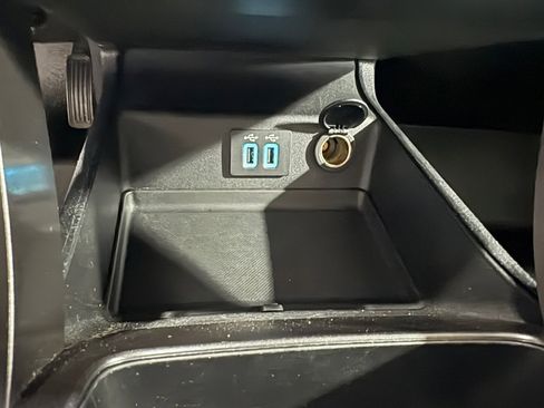 Used 2019 Ford Fusion SE image 15