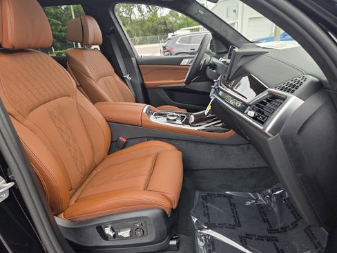New 2027 BMW X7 xDrive40i w/ Executive Package AWD/4WD image 17