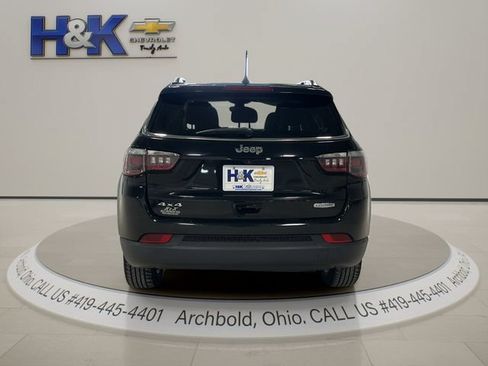 Used 2020 Jeep Compass Latitude w/ Popular Equipment Group AWD/4WD image 5