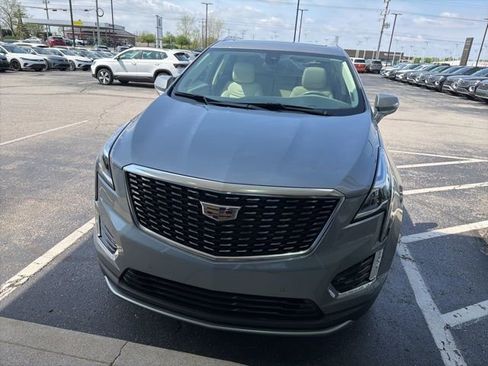 Used 2024 Cadillac XT5 Premium Luxury AWD/4WD image 3