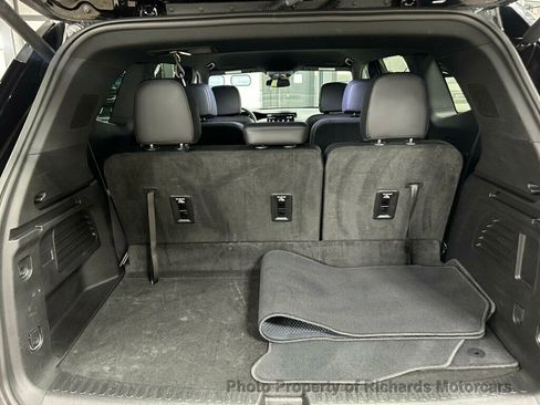 Used 2025 GMC Acadia Elevation w/ Elevation Premium Package image 23