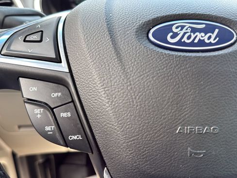 Used 2018 Ford Edge Titanium w/ Equipment Group 301A FWD image 15