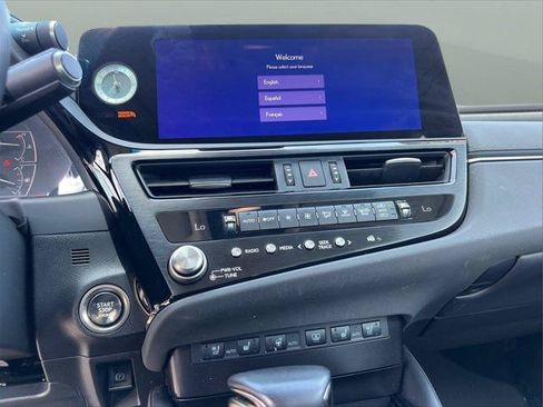 Certified 2024 Lexus ES 350 w/ Technology Package FWD image 25