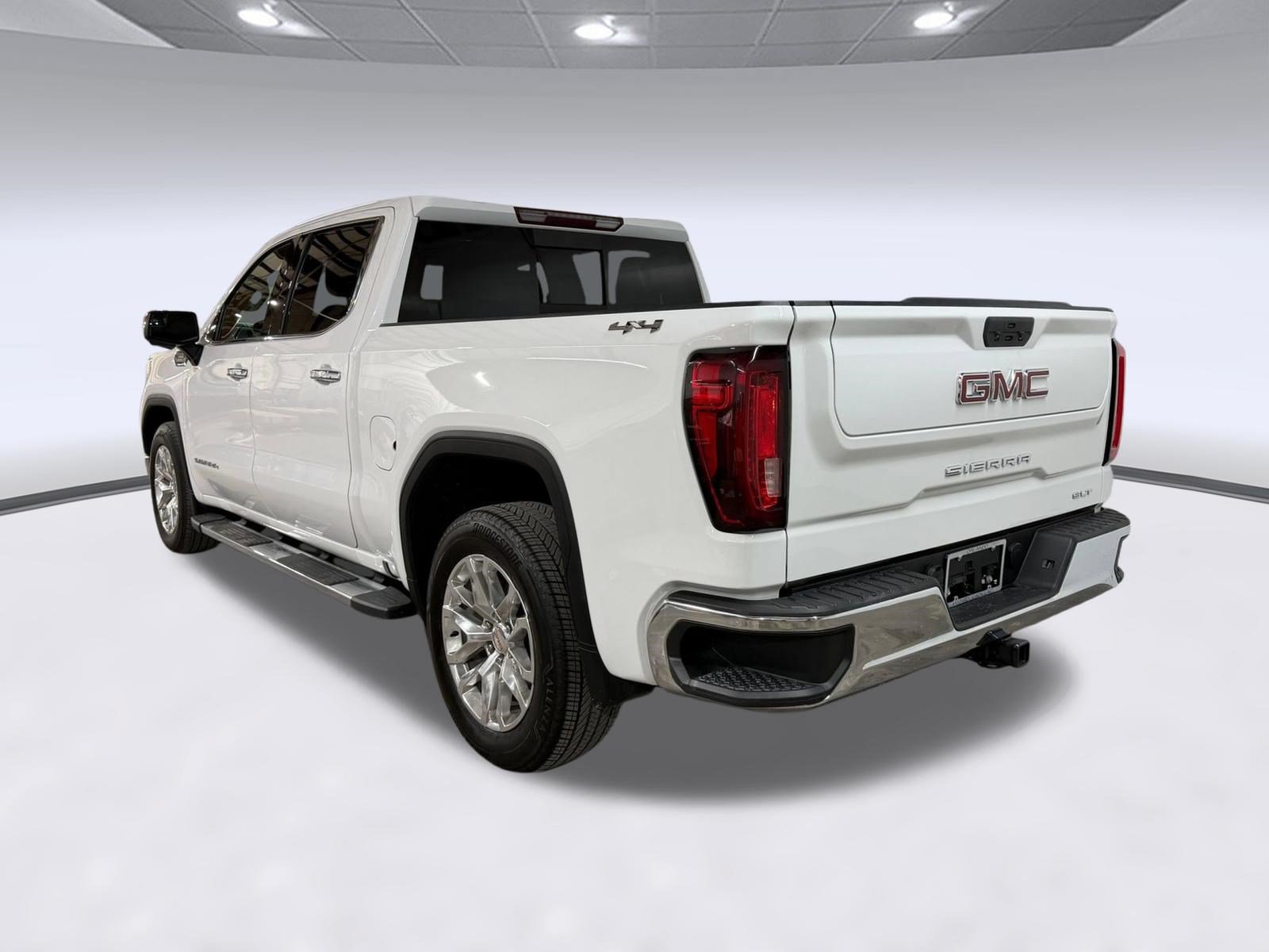 Used 2021 GMC Sierra 1500 SLT w/ SLT Premium Package AWD/4WD image 2