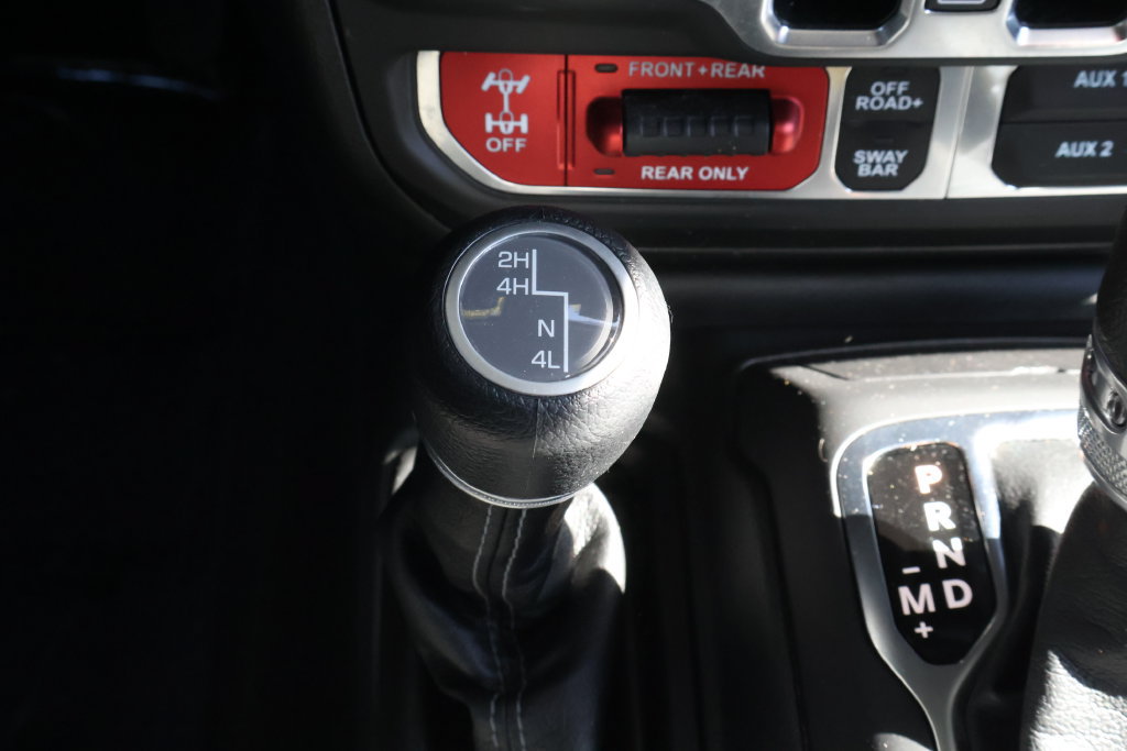 Used 2025 Jeep Wrangler Unlimited Rubicon AWD/4WD image 20
