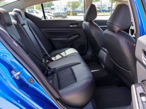 Used 2025 Nissan Altima 2.5 SR FWD image 10