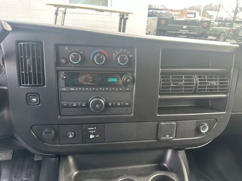 Used 2024 Chevrolet Express 2500 Work Van w/ Driver Convenience Package image 16