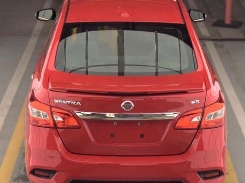 Used 2019 Nissan Sentra SR FWD image 4