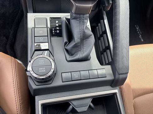 New 2026 Toyota 4Runner Limited AWD/4WD image 25
