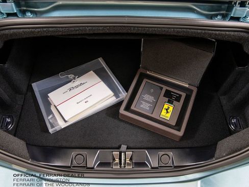 Used 2025 Ferrari Roma Spider image 33