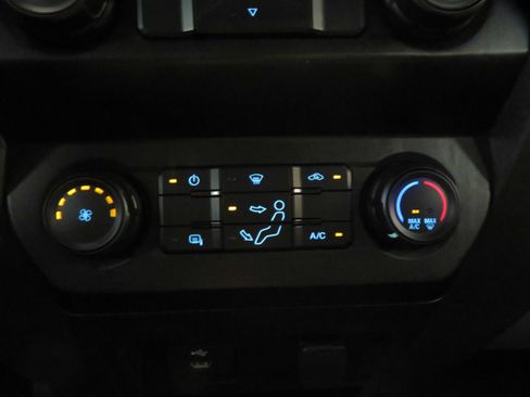 Used 2020 Ford F250 XL w/ STX Appearance Package AWD/4WD image 38
