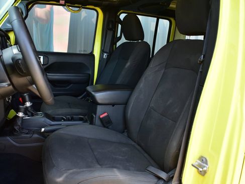 Used 2023 Jeep Wrangler Unlimited Sport AWD/4WD image 18