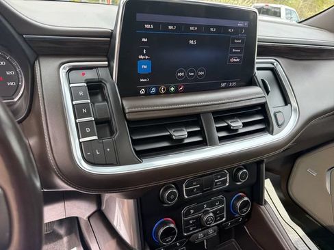 Used 2021 Chevrolet Tahoe LT w/ LT Signature Plus Package AWD/4WD image 25