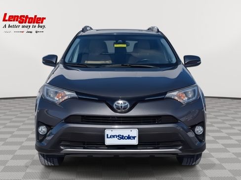 Used 2018 Toyota RAV4 XLE image 6