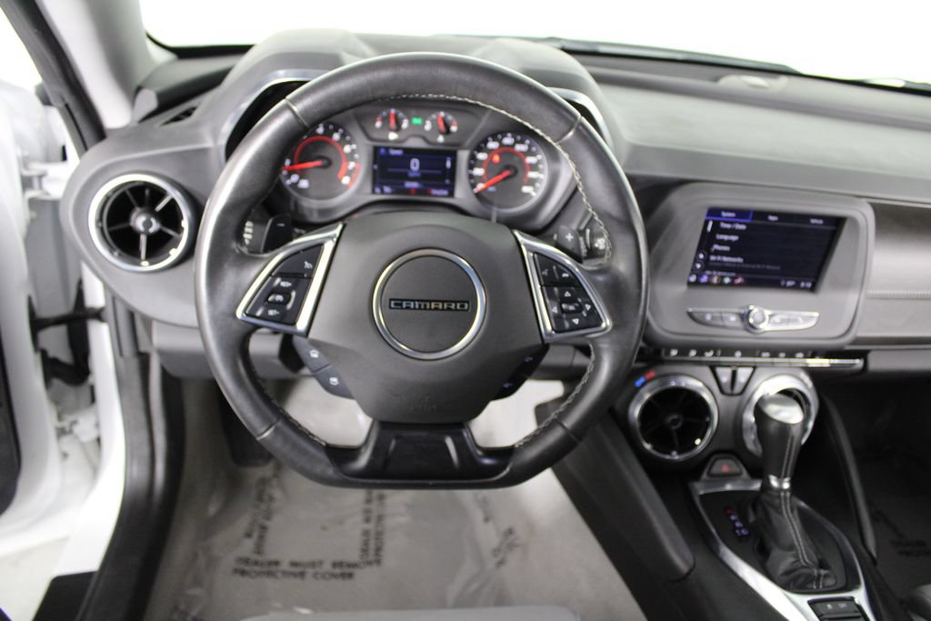 Used 2023 Chevrolet Camaro LT RWD image 6