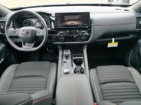 New 2026 Nissan Pathfinder Rock Creek image 17