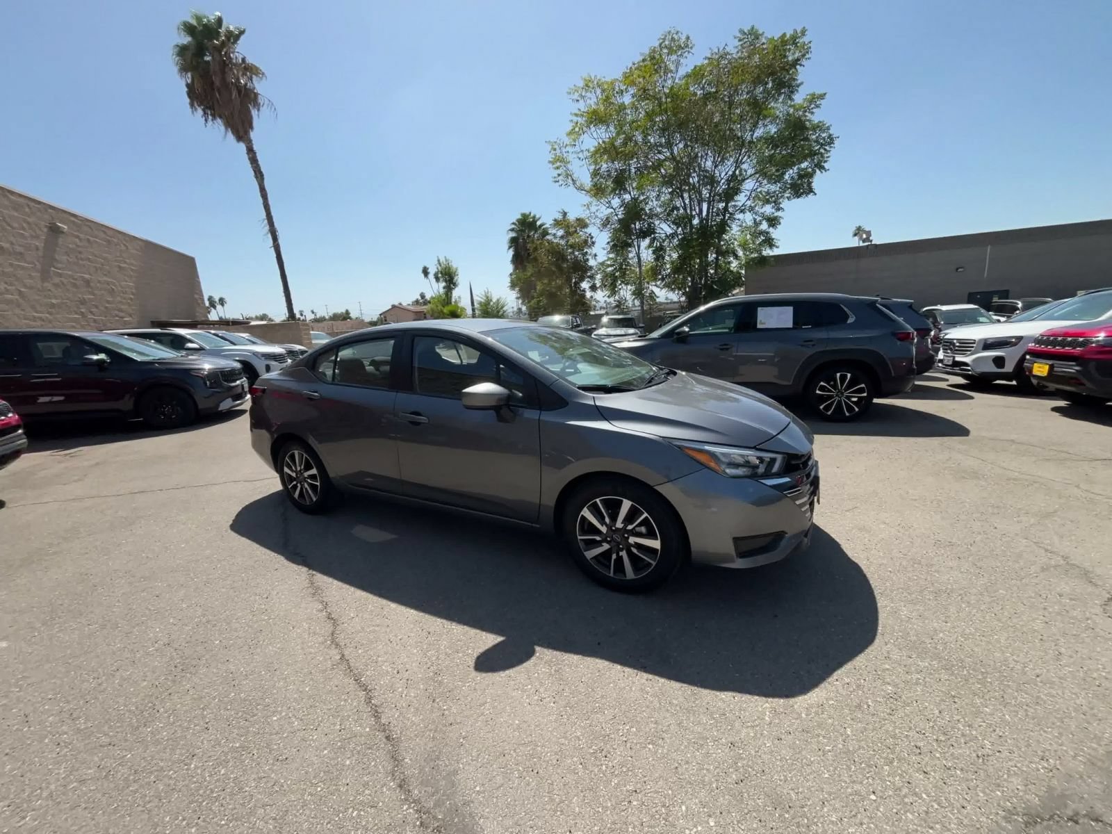 Used 2025 Nissan Versa SV FWD image 2