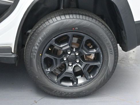 Used 2022 Jeep Cherokee Trailhawk w/ Trailer Tow Group AWD/4WD image 32