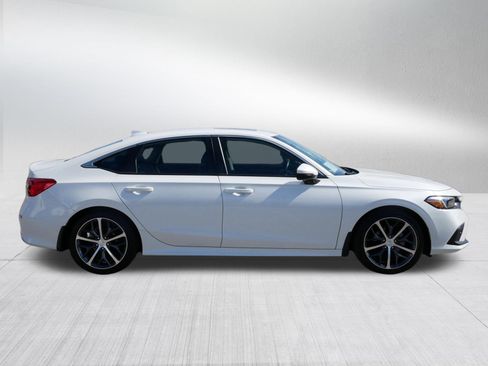 Used 2023 Honda Civic Touring image 8