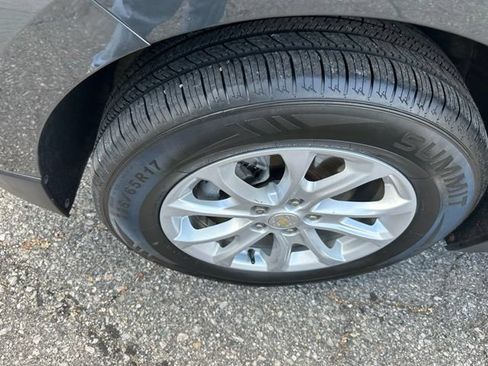 Used 2019 Chevrolet Equinox LT FWD image 9