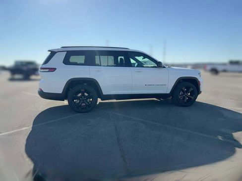 New 2025 Jeep Grand Cherokee L Limited w/ Black Appearance Package image 13