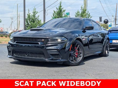 Used 2022 Dodge Charger Scat Pack image 2