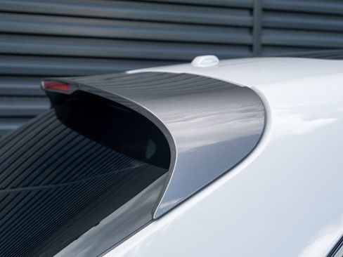Certified 2023 Porsche Macan Turbo AWD/4WD image 20