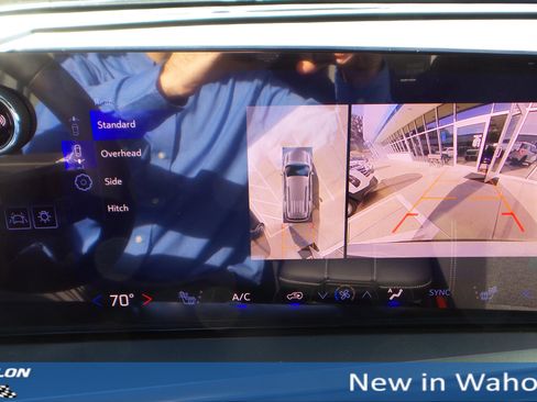 New 2026 Chevrolet Traverse LT w/ Midnight/Sport Edition image 15