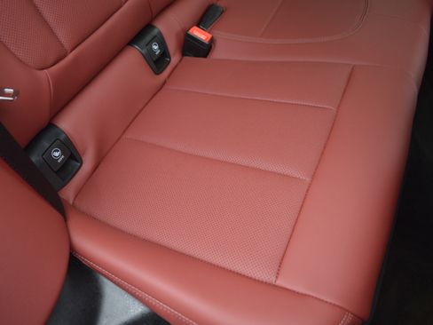 Certified 2025 BMW X4 M40i w/ Premium Package image 34