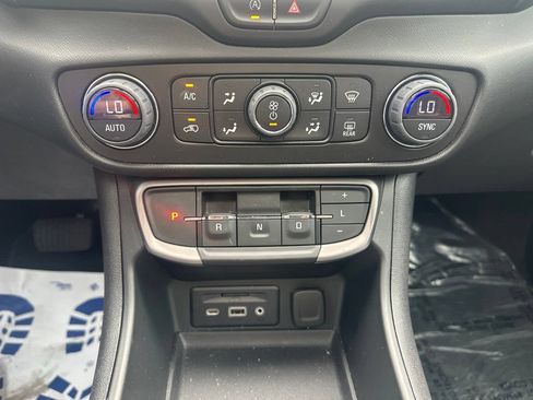 Certified 2023 GMC Terrain AT4 w/ Infotainment Package II AWD/4WD image 20
