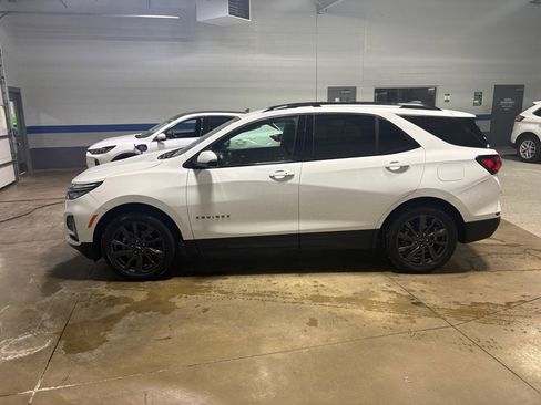 Used 2023 Chevrolet Equinox RS image 6