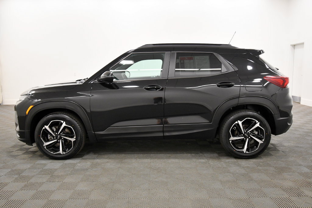 Used 2021 Chevrolet TrailBlazer RS w/ Convenience Package FWD image 4
