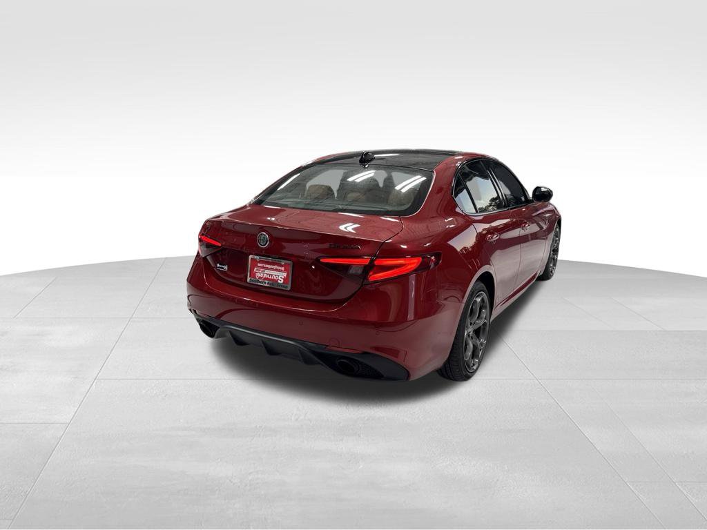 Used 2021 Alfa Romeo Giulia Ti Sport AWD/4WD image 8