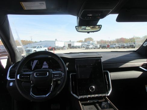 New 2026 GMC Acadia Denali Ultimate image 17