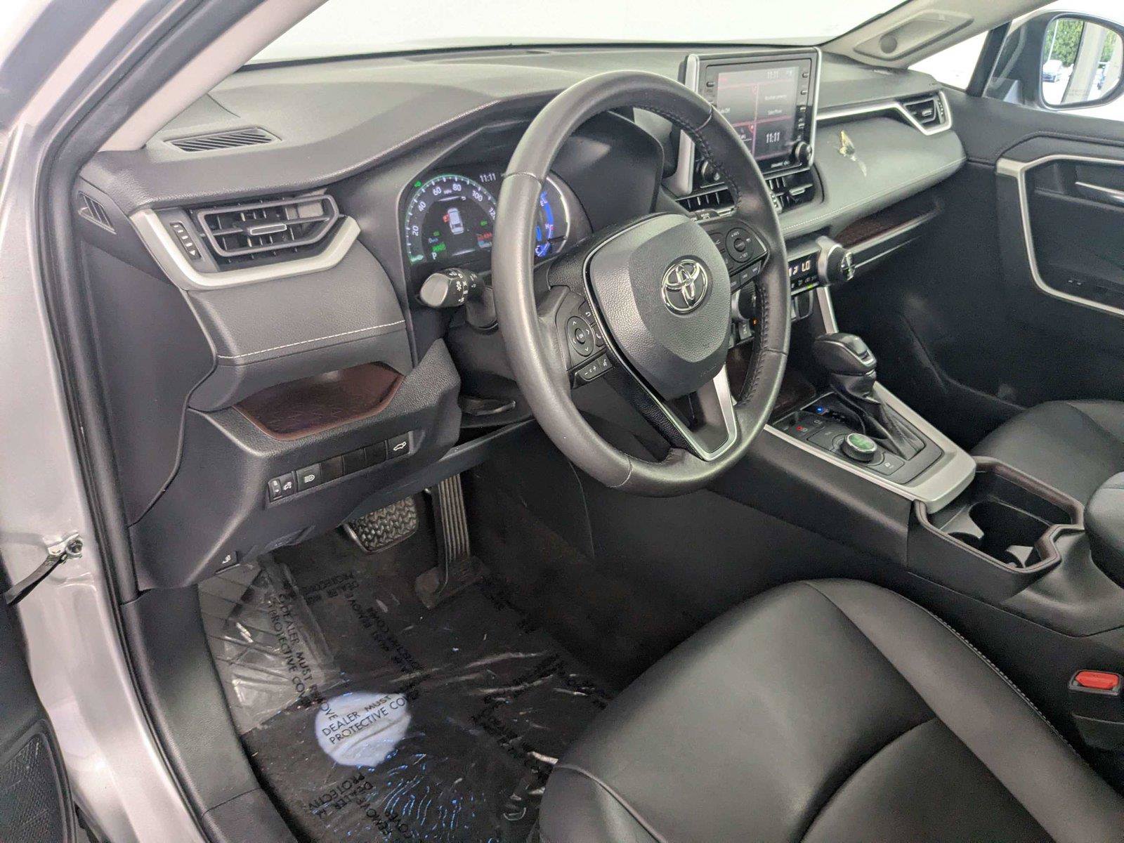 Used 2021 Toyota RAV4 Limited AWD/4WD image 12
