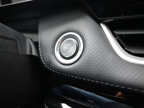 Used 2025 Chevrolet Equinox LT image 15