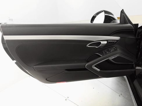 Used 2017 Porsche 911 Carrera S RWD image 38