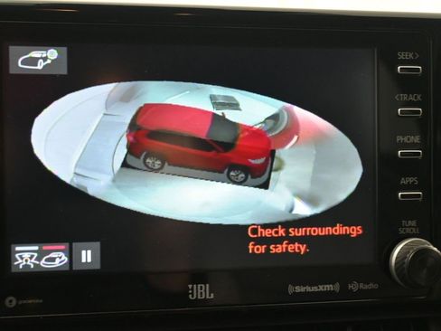 Used 2020 Toyota RAV4 Limited image 21