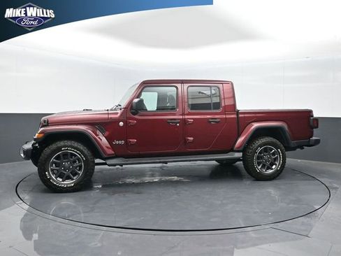 Used 2021 Jeep Gladiator Overland AWD/4WD image 4