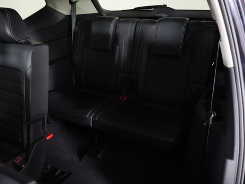 Used 2023 Volkswagen Atlas SEL Premium R-Line AWD/4WD image 38