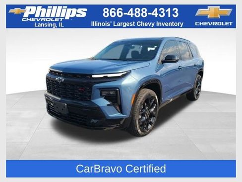 Used 2024 Chevrolet Traverse RS FWD image 1