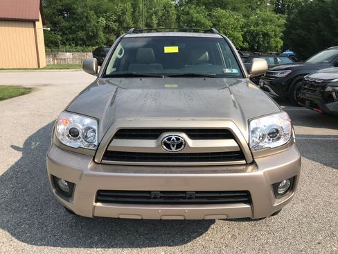 Used 2008 Toyota 4Runner Limited AWD/4WD image 3