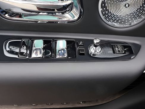 Certified 2026 Rolls-Royce Cullinan Black Badge AWD/4WD image 15